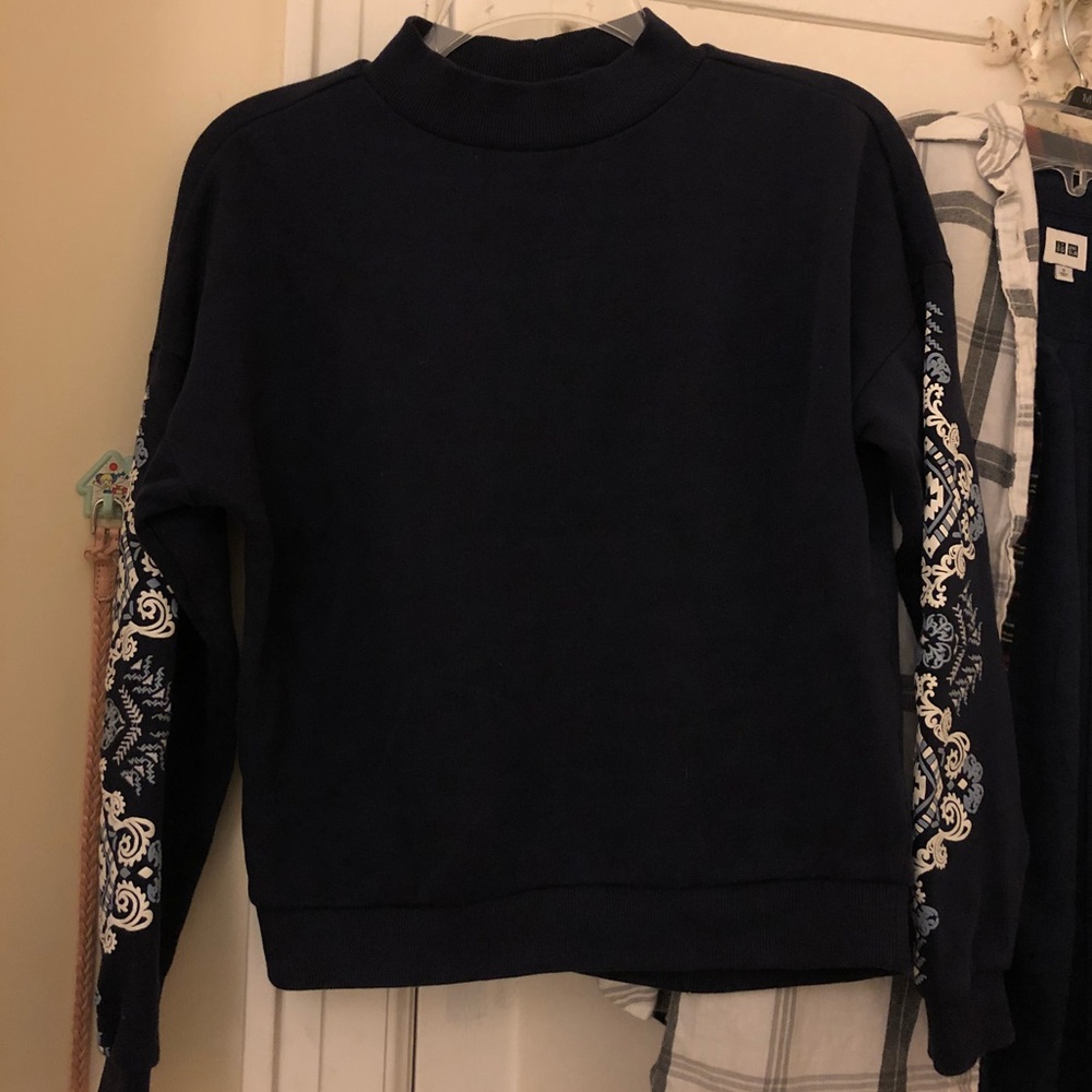 HM crew neck sweater